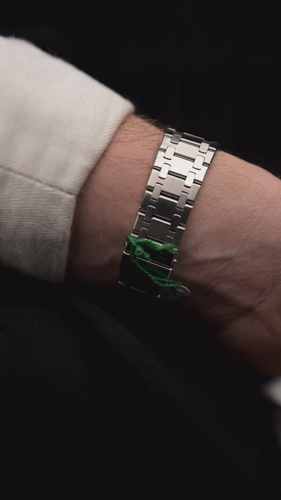 Audemars Piguet a utilisé la Royal Oak 6005ST des années 1980 en acier inoxydable