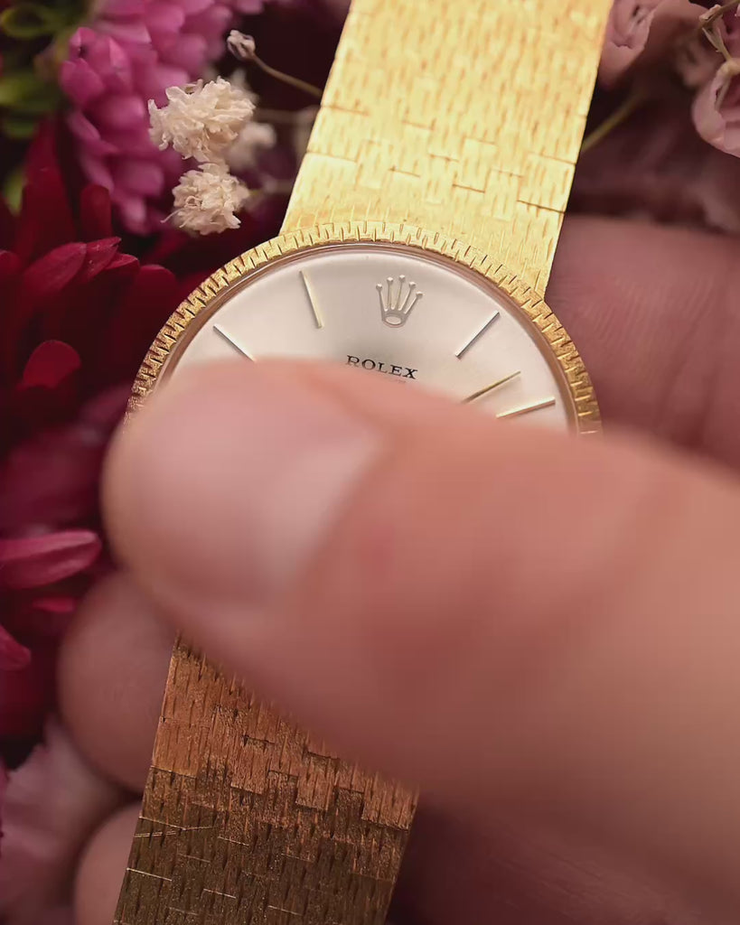 Vintage Rolex Cellini 3661 watch 18k from 1968. 31mm in 18k Yellow Gold with Rolex Cal. 1600 Manual wind, Flawless sunburst silver dial and Gold bracelet.
