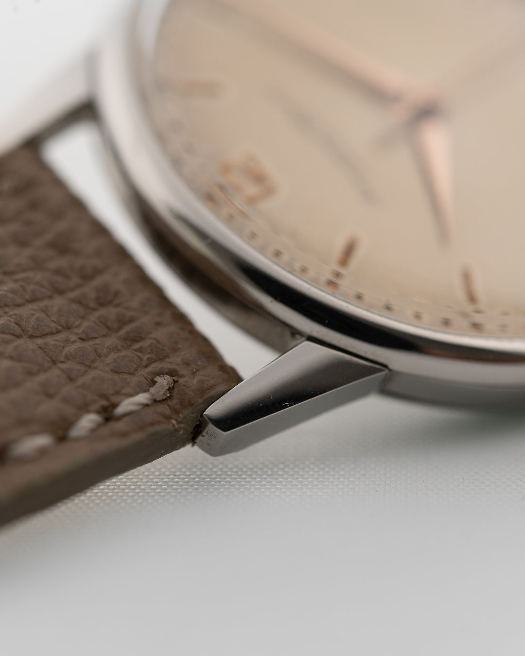 Robe Iwc Light Brown 1953 - Goldammer Montres Vintage