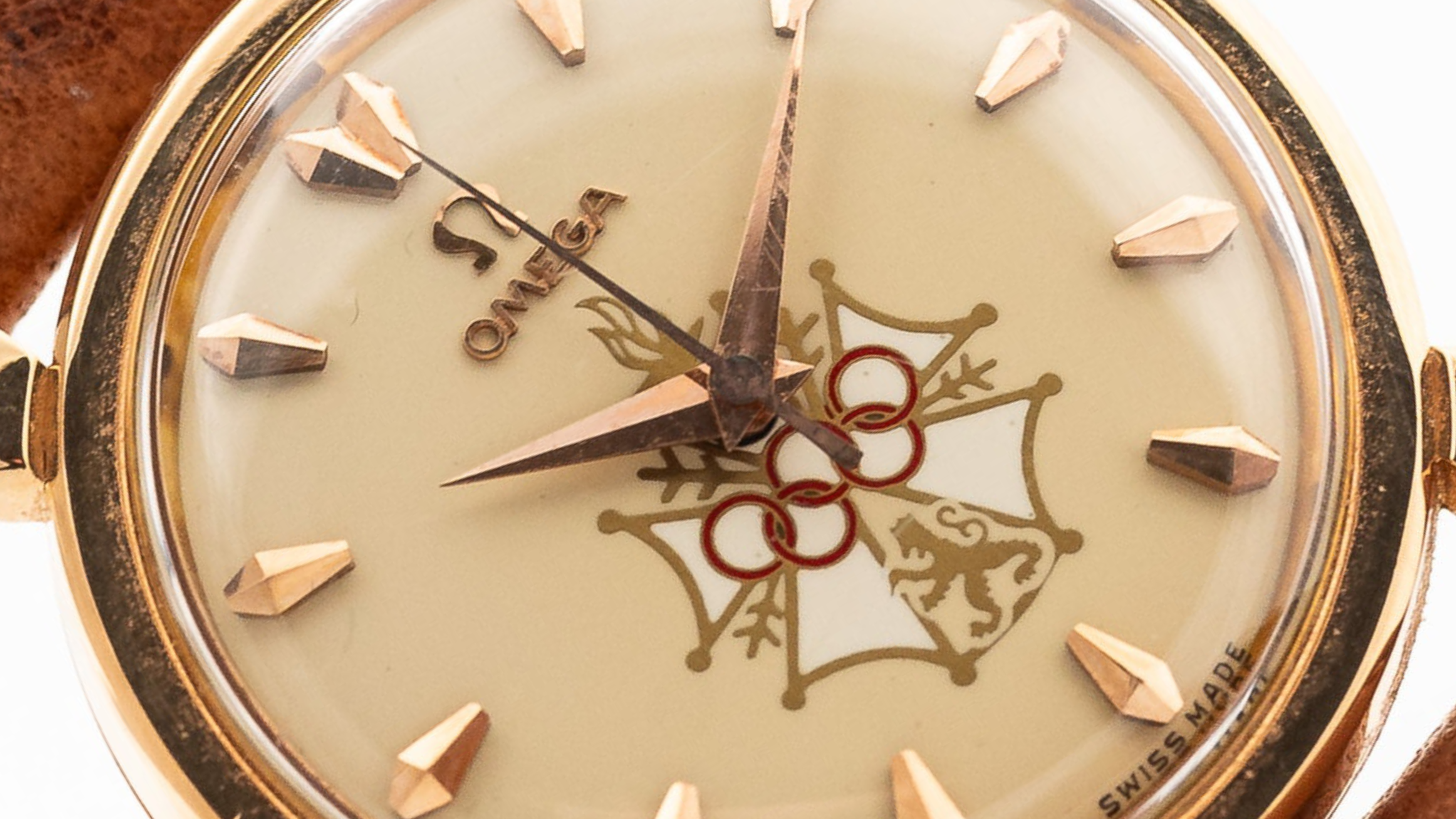 il quadrante di un Omega Seamaster vintage degli anni '50 per i XVI Giochi Olimpici di Melbourne