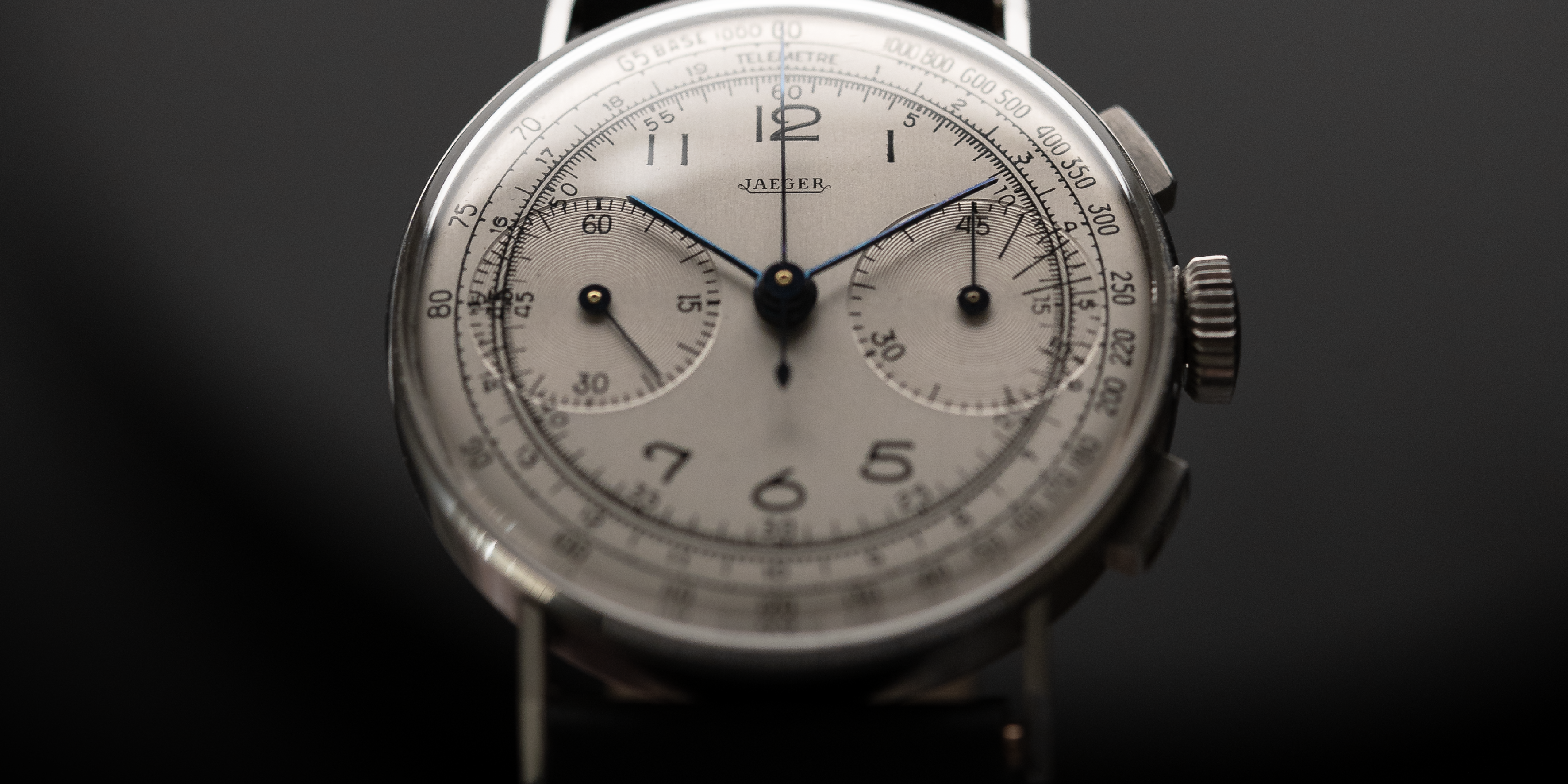 Orologio da sera Jaeger del 1940 con cronografo e tachimetro