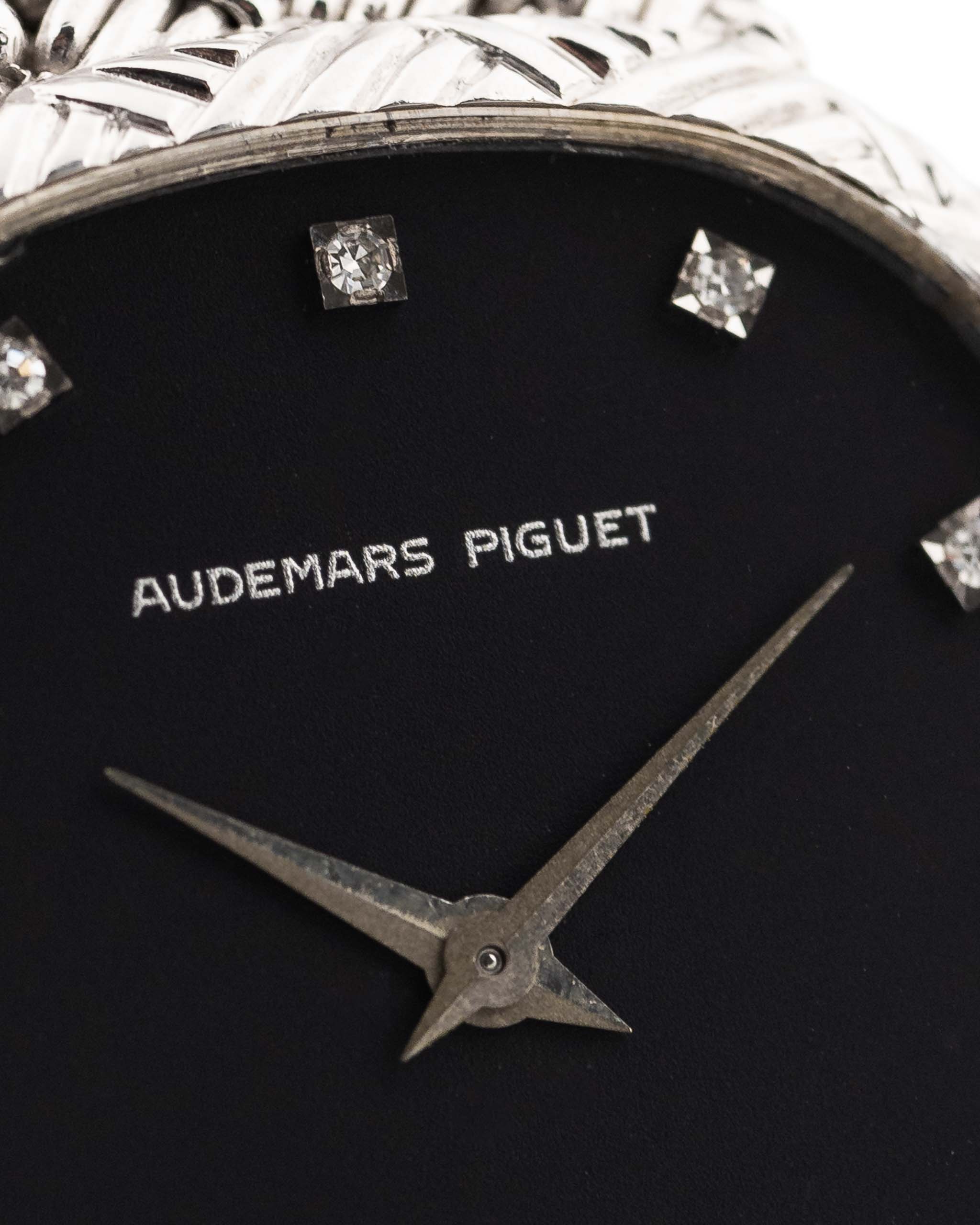 Audemars Piguet 18k Ellipse Diamante 1970 Quadrante
