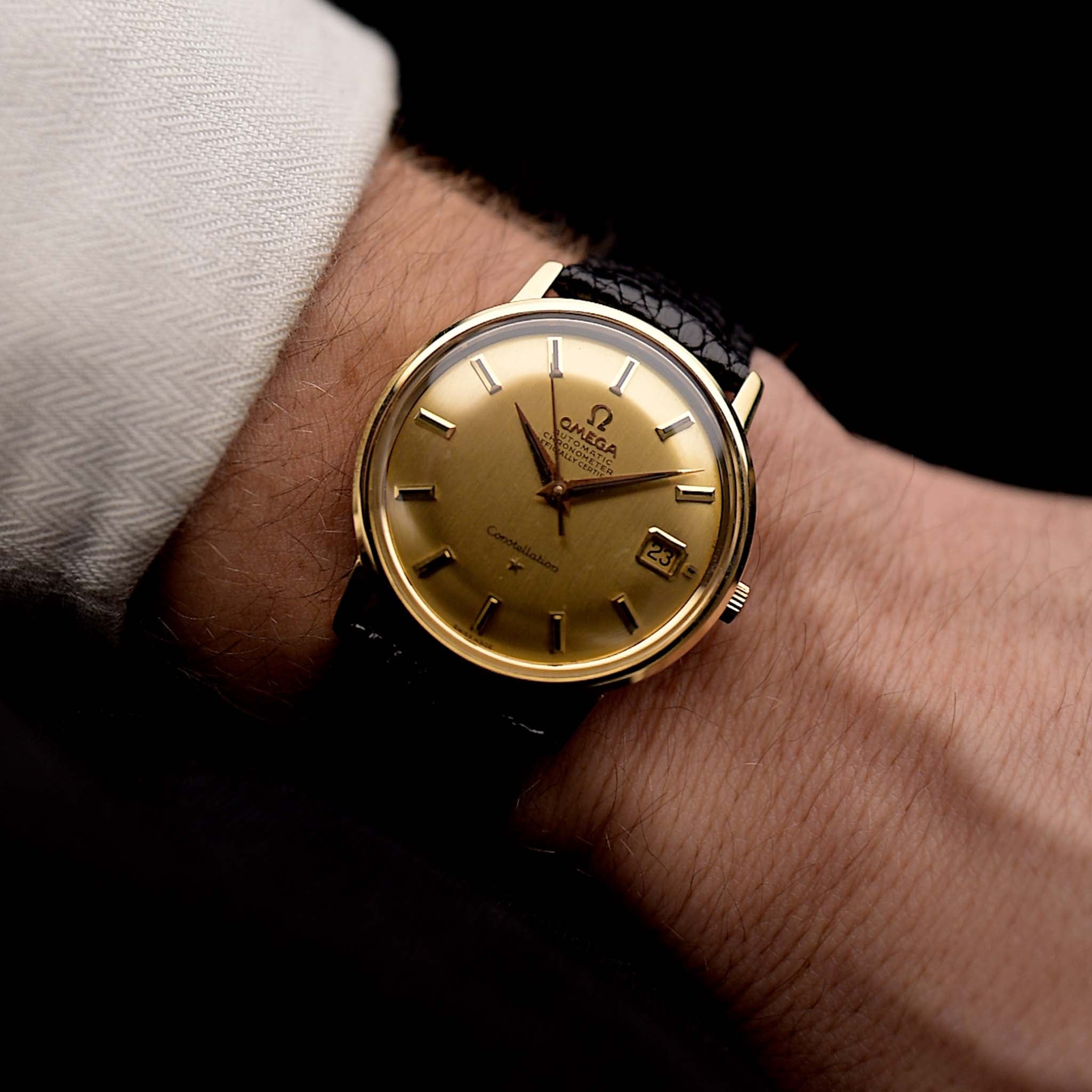 Foto di Omega Constellation Date 18k 1967 d'epoca al polso - riferimento 168.010/11. - GOLDAMMER