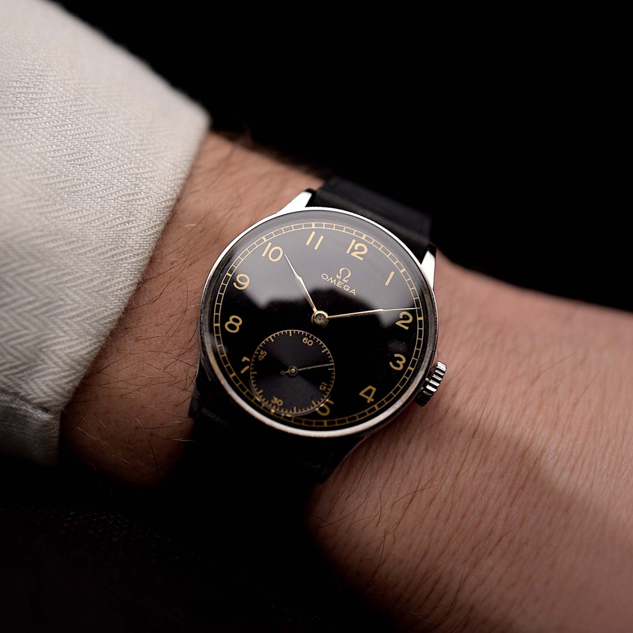 Siringa Omega Sub Second Dorata 1940s