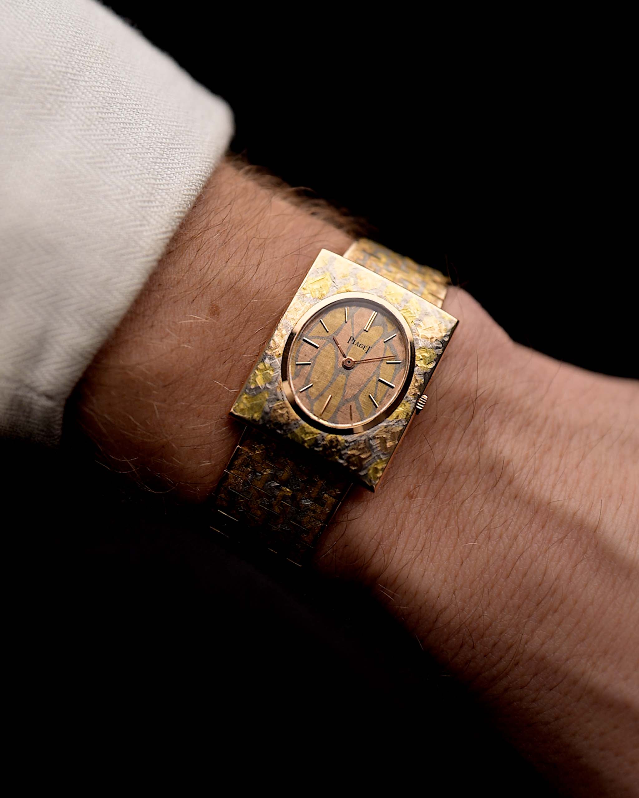 Foto di Piaget 18k Rectangular Trinity 1970 al polso - Ref.- 916 A3 - GOLDAMMER