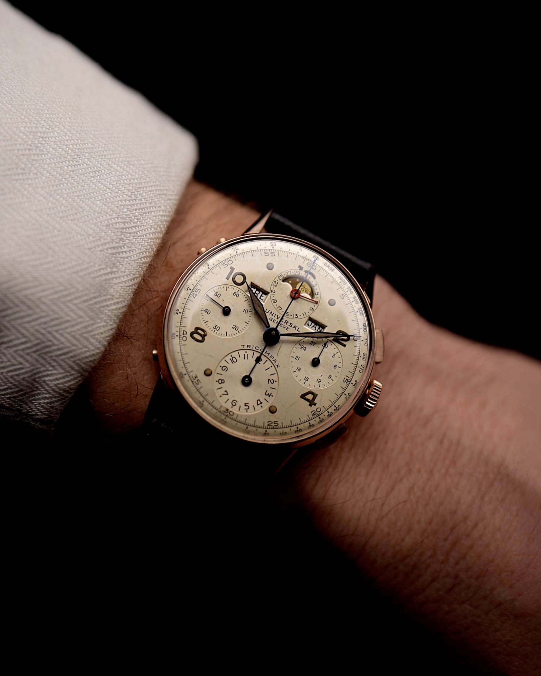 Vintage Universal Genève Tri Compax 12551 Rosé 1940s