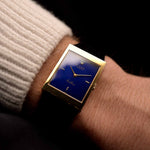 Orologio vintage Rolex Cellini 5071 Blue 1991, oro giallo 18 carati, cassa 24 mm, quadrante blu lucido, manuale Cal. 1602, cinturino in pelle originale su un polso, video