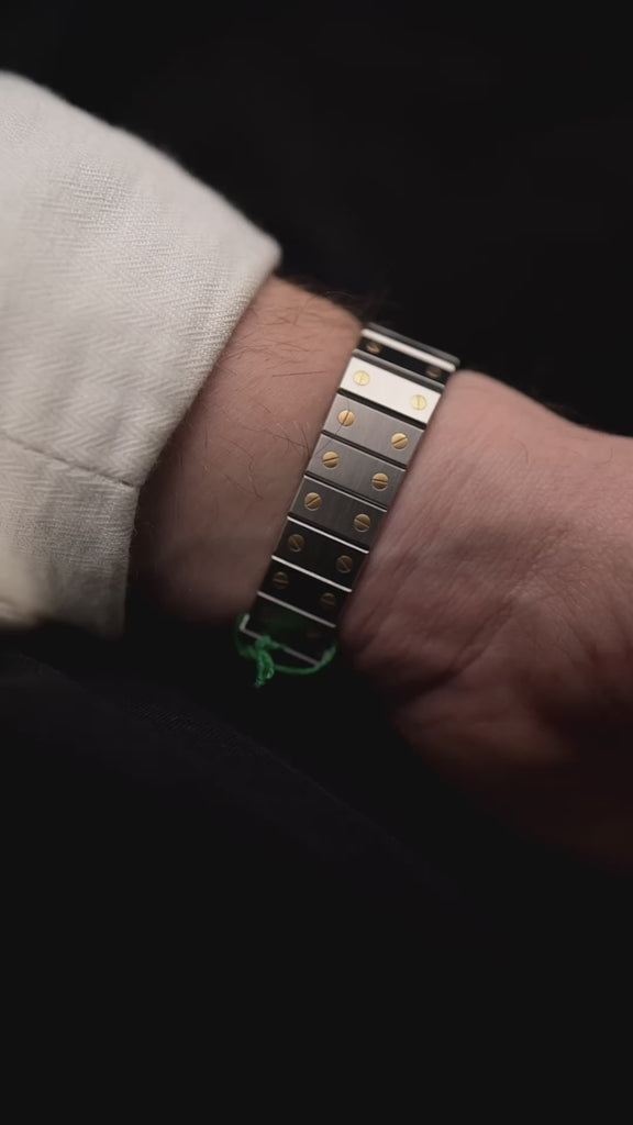 Orologio vintage Cartier Santos Carrée 2961 Bicolore anni '80 in acciaio inossidabile e oro 18 carati al polso