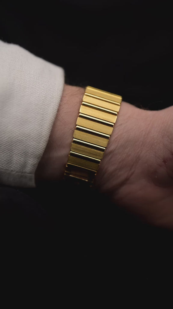 Vintage Piaget Polo 7131 C701 Square 1980, cassa in oro giallo 18 carati, bracciale e quadrante integrati
