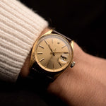 Orologio vintage Rolex Oyster Perpetual 1503 Date 18k del 1971, cassa in oro giallo 34,5 mm, calibro automatico 1570, quadrante soleil, video