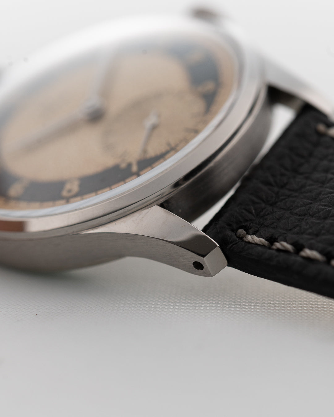 Omega Tuxedo bicolore 1947 - Goldammer Orologi Vintage