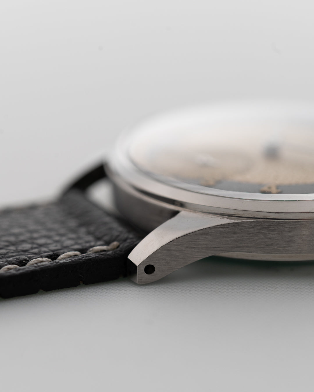 Omega Tuxedo bicolore 1947 - Goldammer Orologi Vintage
