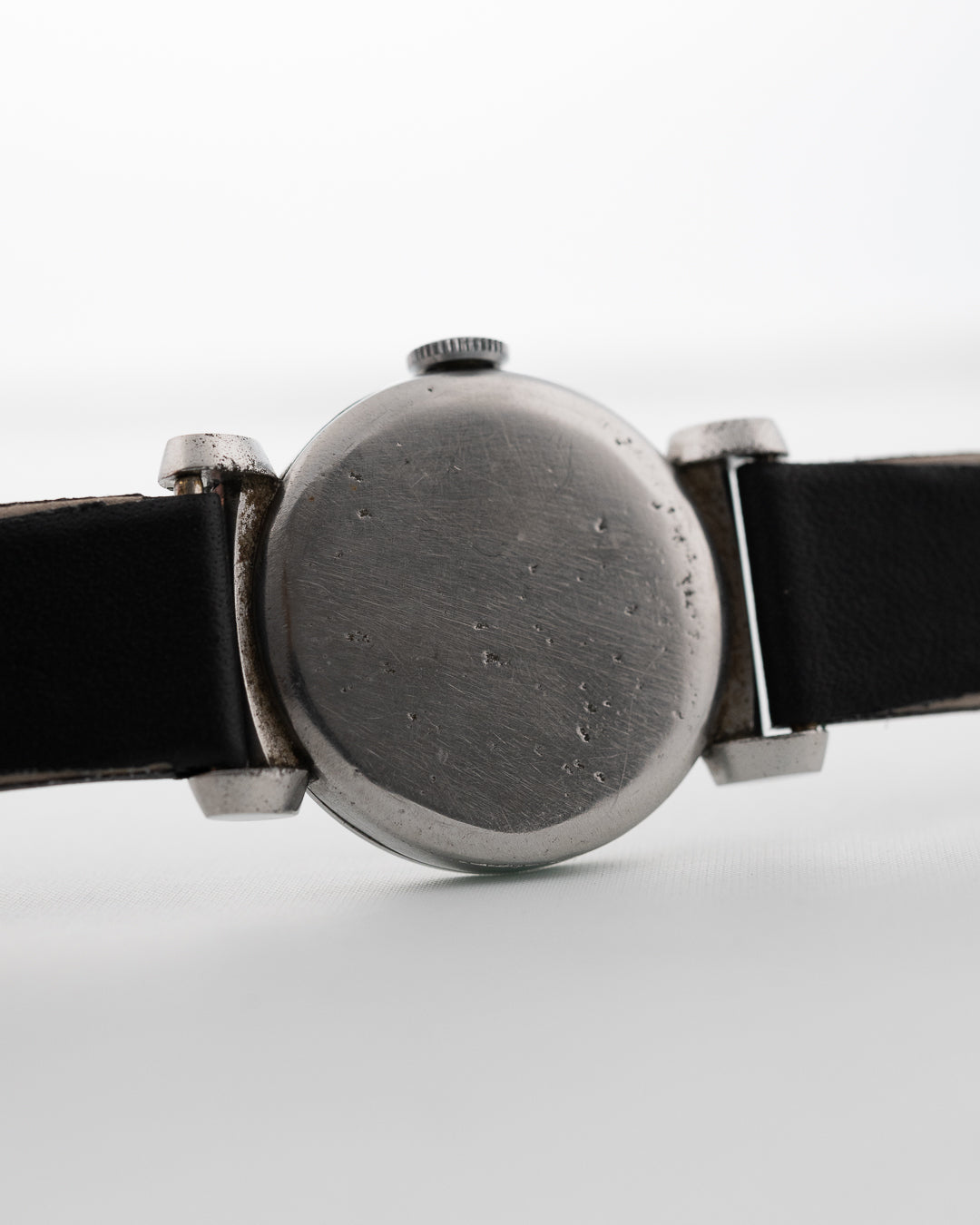 Omega Scarabeo Nero Dorato 1935 - Goldammer Orologi Vintage