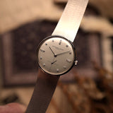 Vintage Audemars Piguet 5139BC 腕錶，18K 白金，銀色鑽石錶盤，手動機芯，指針固定，背景模糊