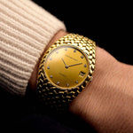 Vintage Audemars Piguet Cobra 5403 腕錶，18K 金，鑽石錶盤，Jumbo 珍寶錶殼，自動上鏈機芯，黑色背景。