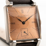 1945 年 IWC 方形潛水二號鮭魚
