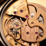 Omega Constellation 168019 C 形 18K Linen 日曆 1968