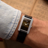 1970 年代的 Vintage Piaget 9214 Rectangular Hawk Eye Watch 18K 腕錶。 
