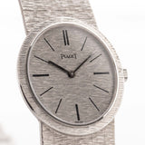 Piaget Watch - Piaget Ellipse 9821 Bark White Gold 1970s - 白金錶殼和白金錶鏈特寫