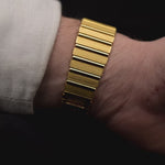 古董 Piaget Polo 7131 C701 Square 1980 年代 18K 黃金錶殼、整合式錶鏈與錶盤