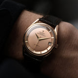 Universal Genève Polerouter Date 18K 1960s